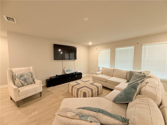 Building Photo - 10611 Burlington Estates Dr