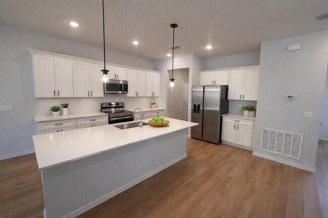 Building Photo - 6969 SW 128th St