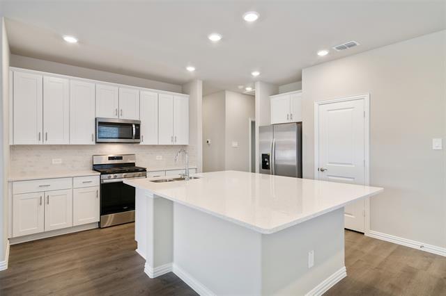 Building Photo - 206 Berkshire Dr
