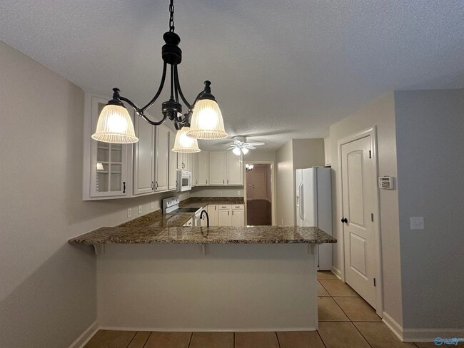 Building Photo - 722 Hobbs Rd SE