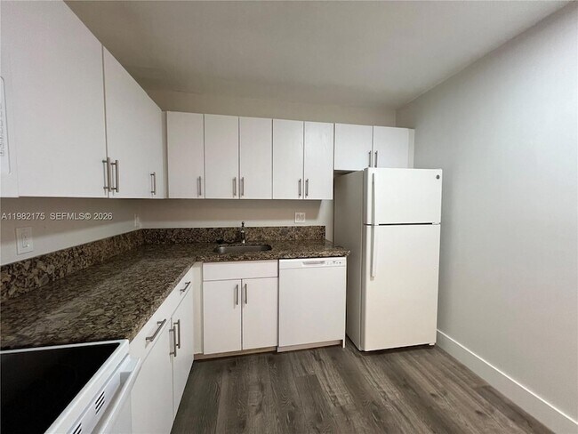 Building Photo - 21133 SW 85th Ave