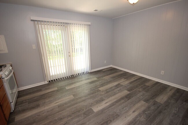 Interior Photo - Holly Circle Townhouses