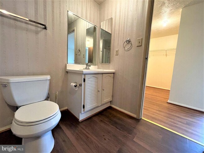 Building Photo - 12541 Laurel Grove Pl