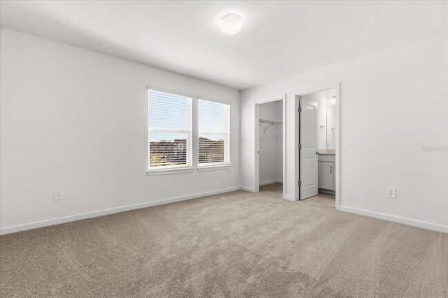 Building Photo - 11216 Sycamore Glen Loop