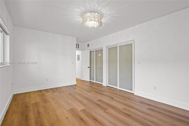 Building Photo - 3661 NE 170th St