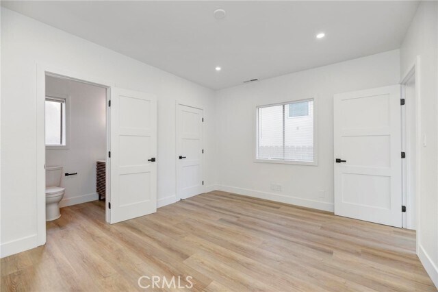 Building Photo - 1090 Loma Dr