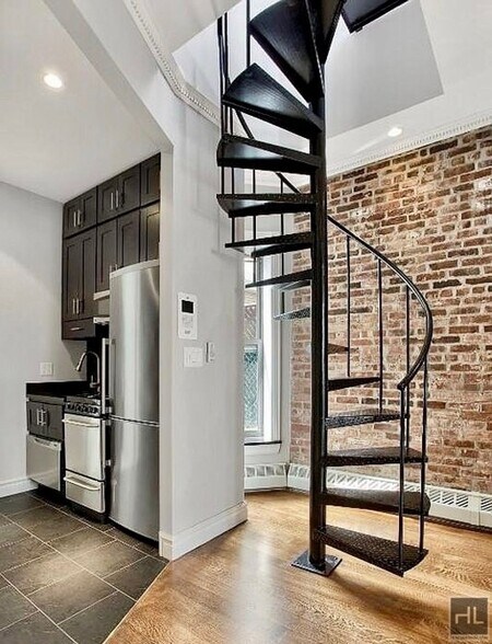 Building Photo - East 28th Street