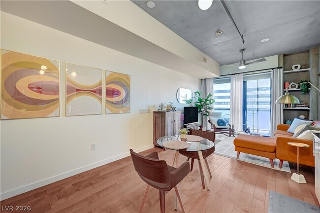 Building Photo - 353 E Bonneville Ave