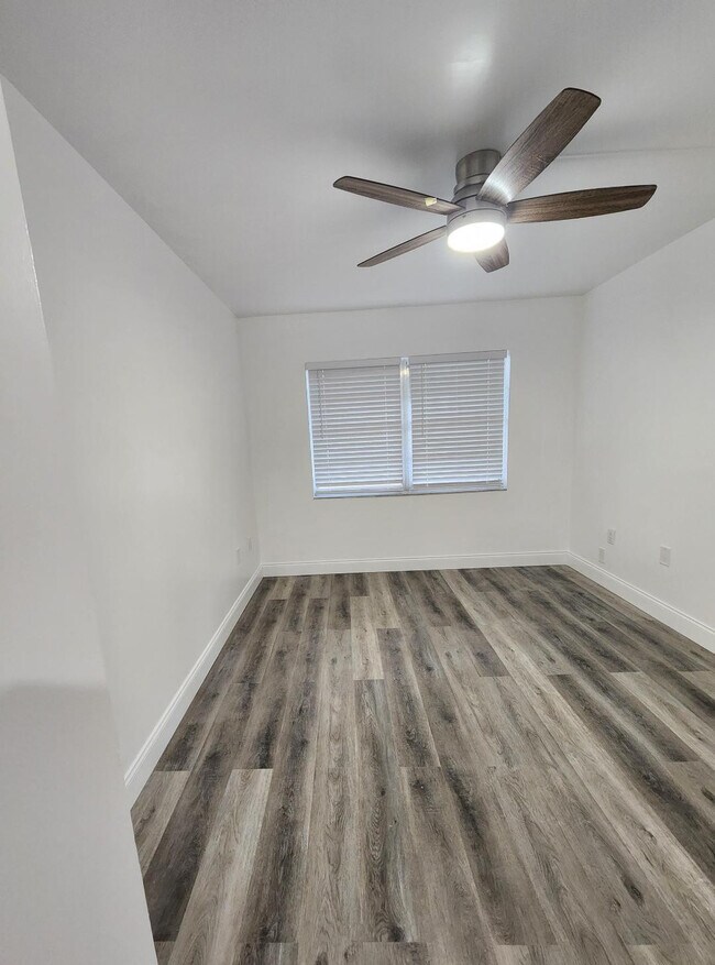 Building Photo - 4384 NW 9th Ave