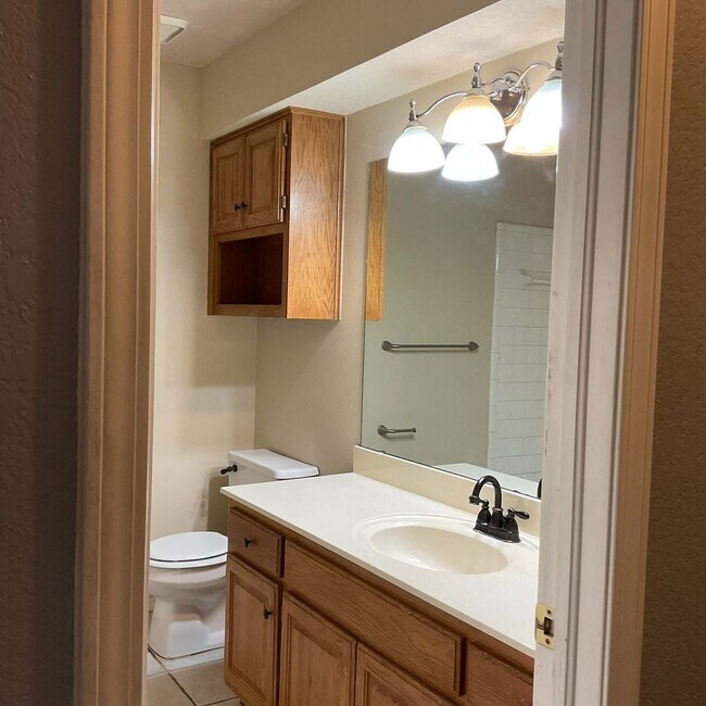 Building Photo - Welcome home!