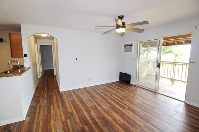 Building Photo - Kihei Villages Upper-Level Front Row Ocean View Condo