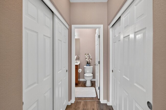 Building Photo - 8150 Crystal Walk Cir