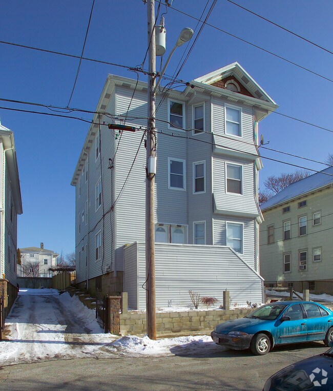 Building Photo - 226-232 Whipple St