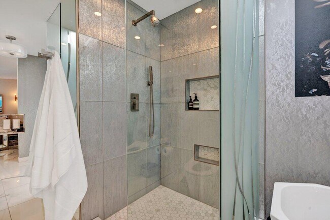 Building Photo - 72770 Fleetwood Cir