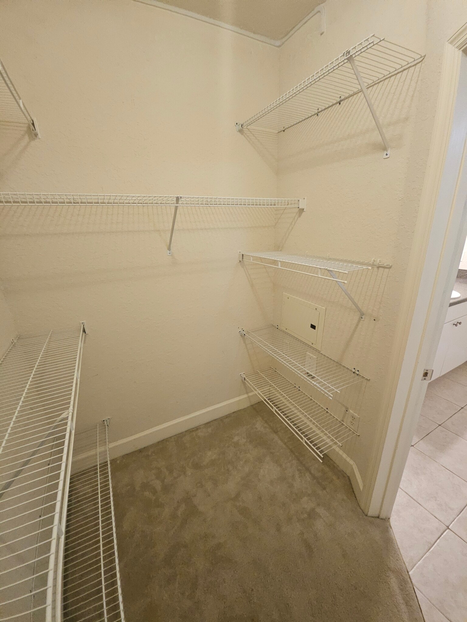 Building Photo - 202 E South St