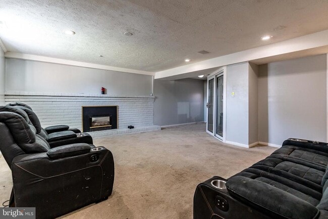 Building Photo - 12212 Birchview Dr