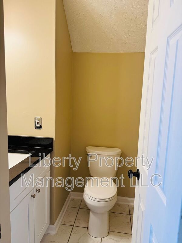Building Photo - 7660 Galena Dr
