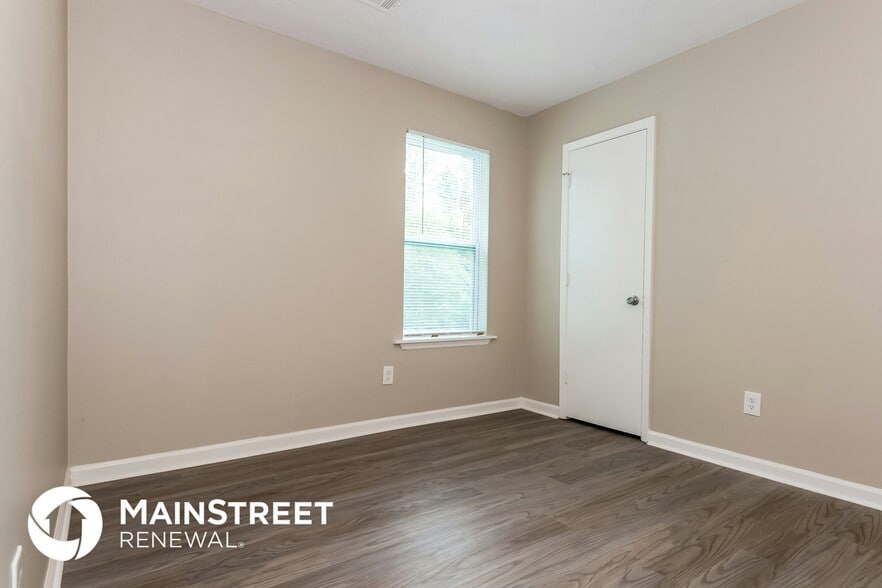 Building Photo - 6265 Leverett Dr