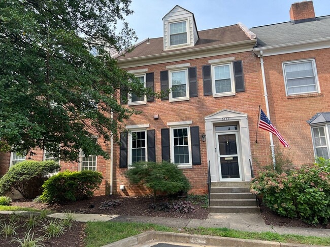 Building Photo - 6683 McLean Dr