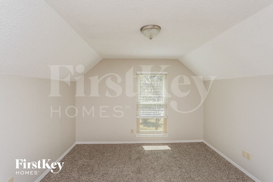 Building Photo - 11908 Metmora Ct