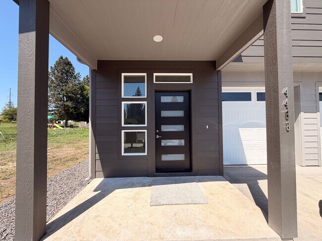 Building Photo - 4468 W 30th Ave