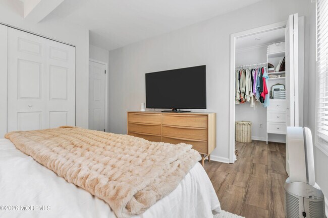 Building Photo - 34 Phoenix Ave