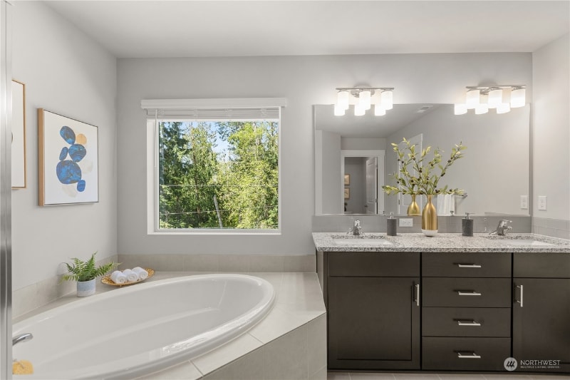 Building Photo - 3318 103rd Dr NE