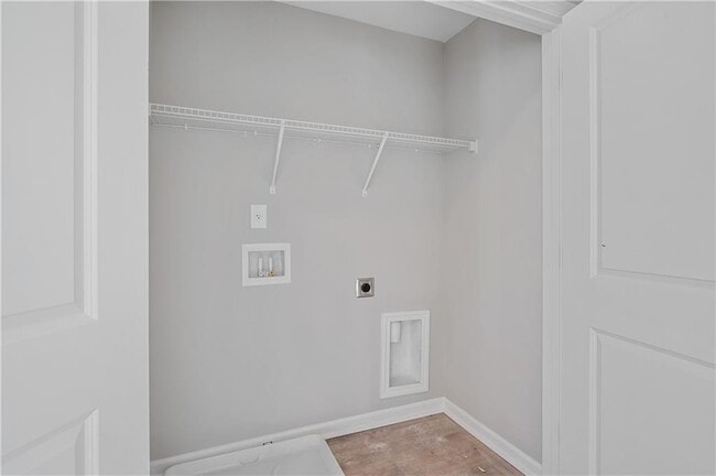 Building Photo - 2832 Laurel Ridge Cir