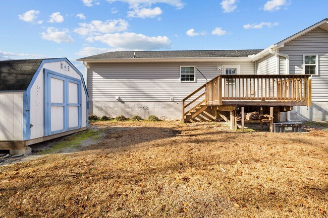 Building Photo - Woodbury Farms