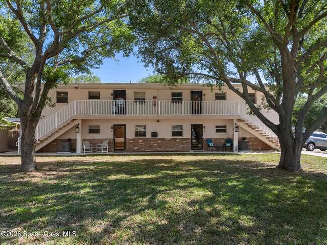 Building Photo - 7777 Magnolia Ave