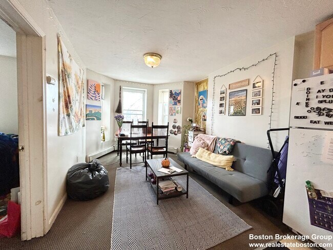 Building Photo - 88 Hammond St