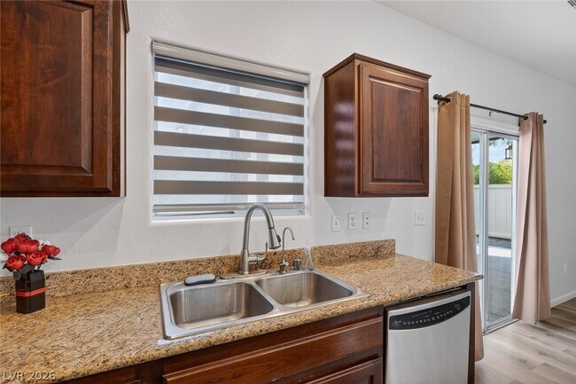 Building Photo - 7842 Juniper Forest St