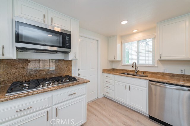 Building Photo - 6171 Medford Dr