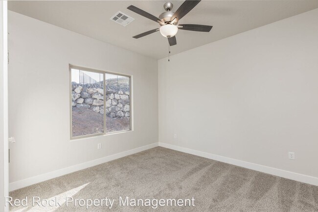 Building Photo - 3 br, 2.5 bath House - 2027 W 380 S