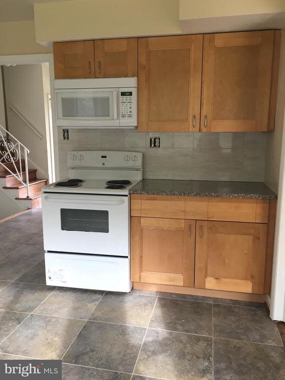 Building Photo - 9204 Bardon Rd