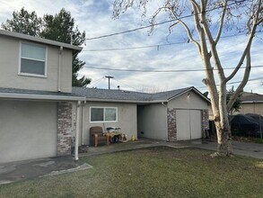 Building Photo - Stockton 1 Bedroom, 2 Bonus Rooms,  1 Bath...