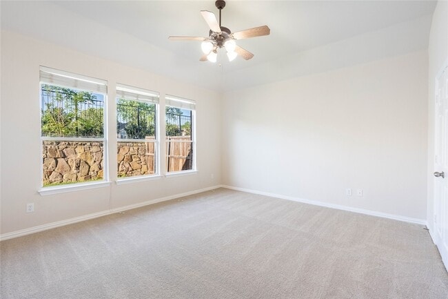 Building Photo - 2725 Tangerine Ln