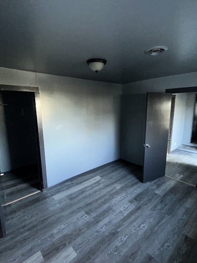 Building Photo - 3504 Blackstone Ave