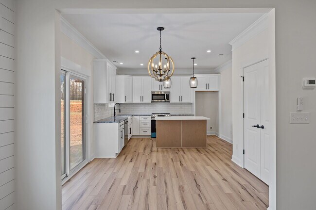 Building Photo - 1020 Gibson Rd