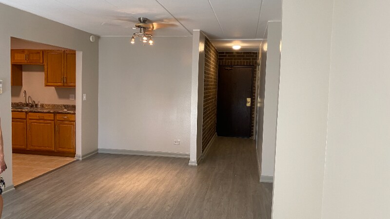 Building Photo - 108 E Bailey Rd