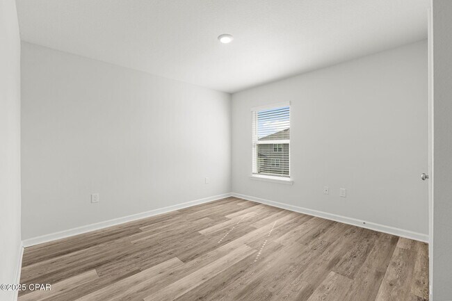 Building Photo - 5832 Viking