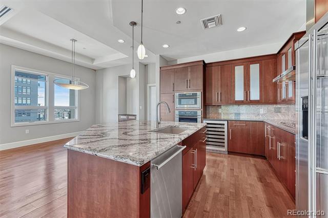 Building Photo - 5455 Landmark Pl