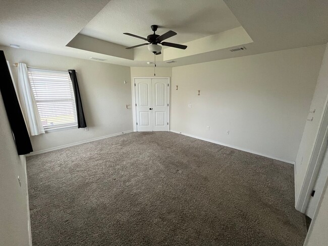 Building Photo - 4395 Thistle Pine Ct