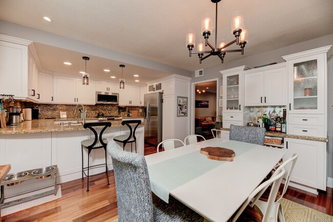 Building Photo - 1405 Goodman Ave