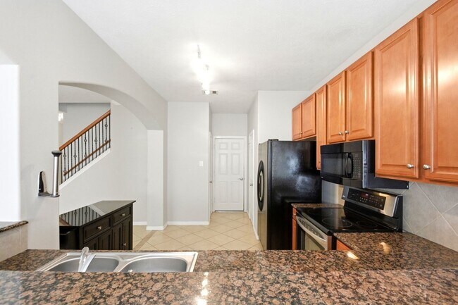 Building Photo - 930 Sterling Creek Cir