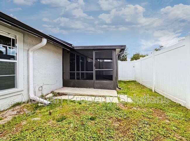 Building Photo - 892 Claydon Way