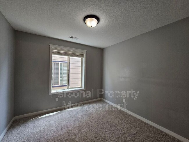 Building Photo - 4522 NE 91st Way