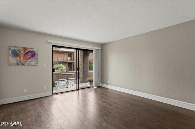 Building Photo - 3825 E Camelback Rd