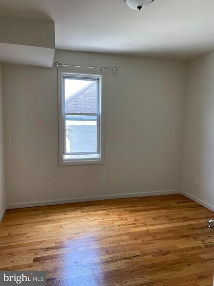 Building Photo - 56-58-58 S Broadway