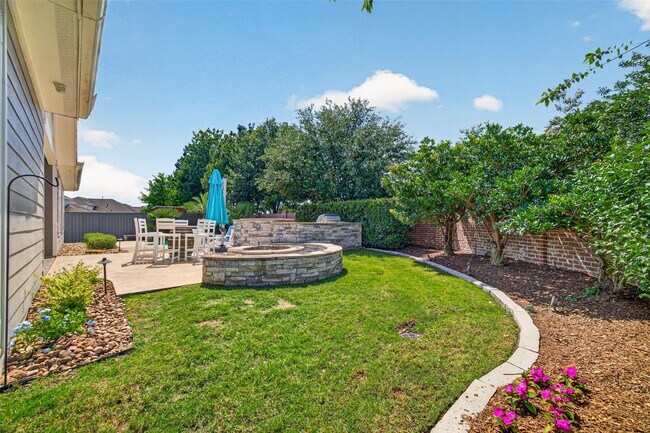 Building Photo - 2072 Laurie Darlin Dr